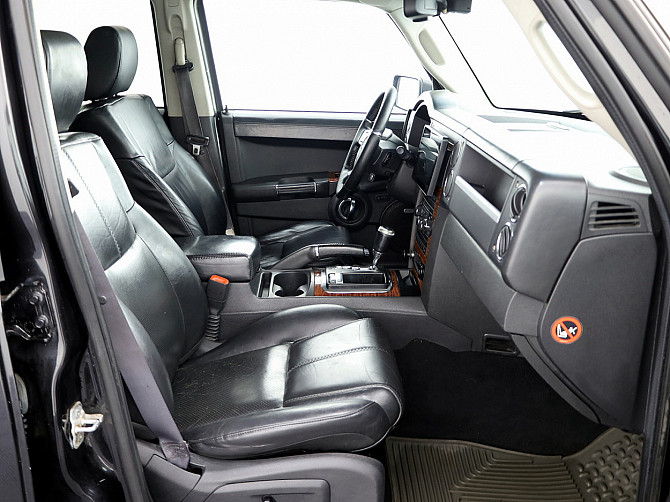 Jeep Commander Limited Facelift 3.0 CRD 160kW Tallina - foto 6