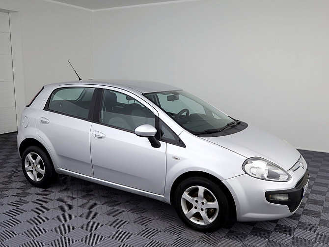 Fiat Punto Facelift 1.4 57kW Таллин - изображение 1
