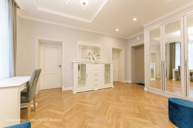 Piedāvājam ekskluzīvus 3-istabu apartamentus Rīgas centrā, jaunā rekonstruētā projektā Rīga - foto 6
