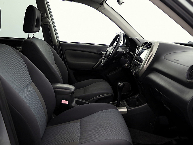 Toyota RAV4 Linea Sol Facelift ATM 2.0 110kW Tallina - foto 6