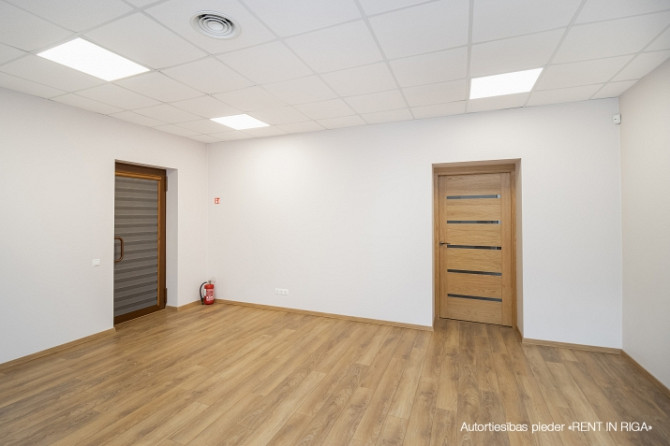 Jaunas ofisa telpas  Rīgas centrā, jaunā rekonstruētā projektā Pernavas iela. Telpas ir Rīga - foto 4