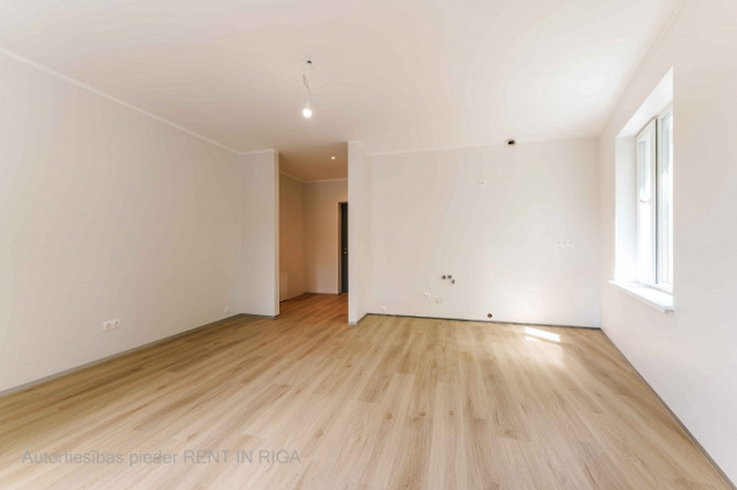Jauns Studio dzīvoklis Kluba tipa ēkā Ziepniekkalnā.  Piedāvājumā dzīvoklis ar pilnu, Rīga - foto 4