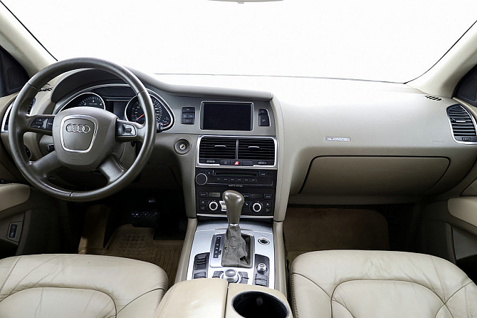 Audi Q7 Luxury Quattro ATM 3.0 TDI 171kW Tallina - foto 5
