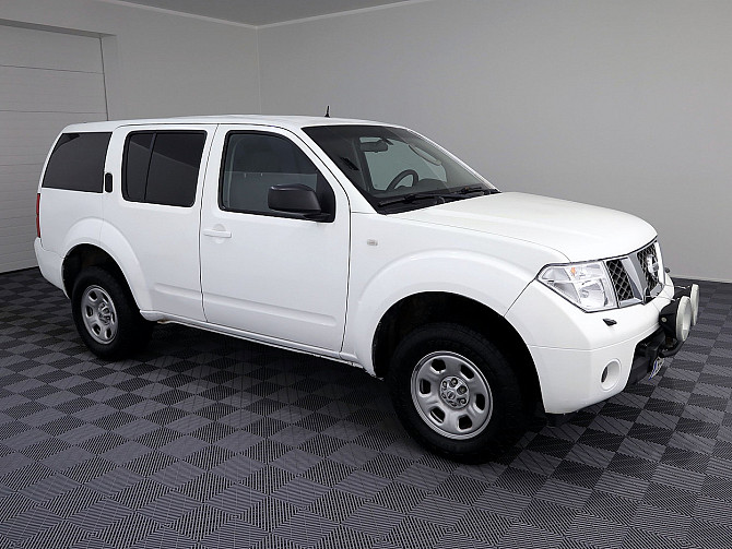 Nissan Pathfinder Comfort 4x4 2.5 TDCi 126kW Tallina - foto 1