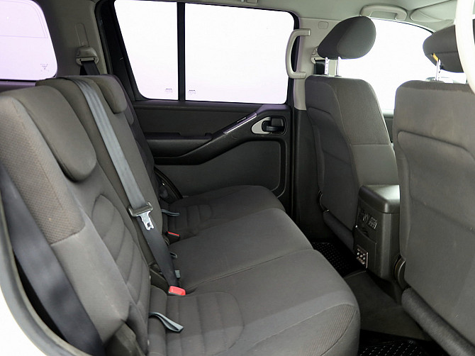 Nissan Pathfinder Comfort 4x4 2.5 TDCi 126kW Tallina - foto 7