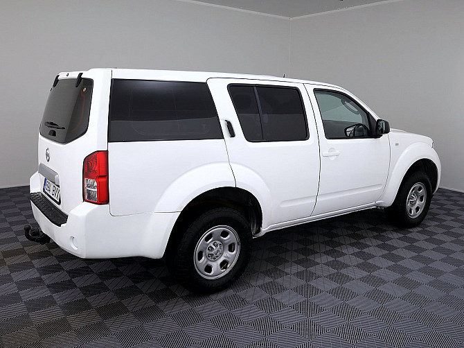 Nissan Pathfinder Comfort 4x4 2.5 TDCi 126kW Tallina - foto 3