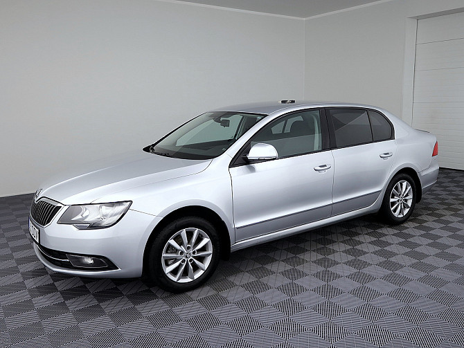 Skoda Superb Comfortline Facelift ATM 1.6 TDI 77kW Tallina - foto 2