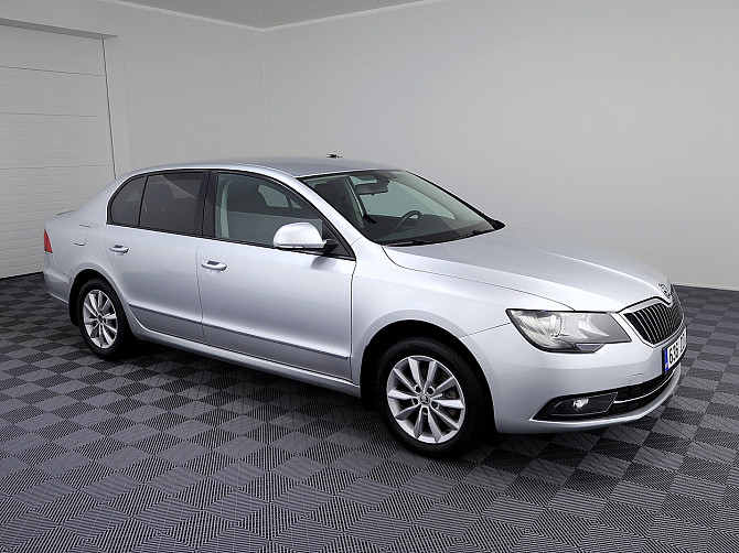 Skoda Superb Comfortline Facelift ATM 1.6 TDI 77kW Tallina - foto 1
