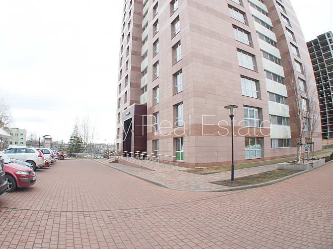 Jaunceltne, slēgts pagalms, teritorijas iebrauktuves vārti aprīkoti ar automatizētu Rīga - foto 19