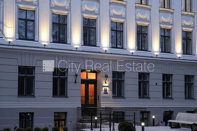 Проект - Kalpaka Park Residence, фасадный дом, вход с улицы, полуподвал, лифт, одна Рига - изображение 13