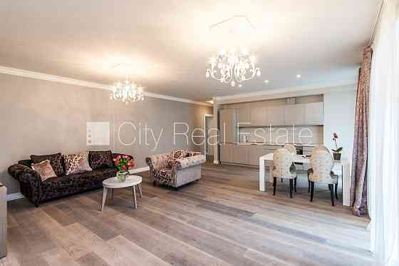 Проект - Residence Lumiere (Ресиденце Лумиере), фасадный дом, реновированный дом, Рига