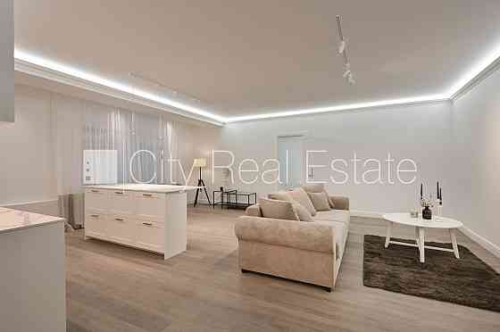 Проект - Kalpaka Park Residence, фасадный дом, реновированный дом, вход с улицы, лифт, Rīga