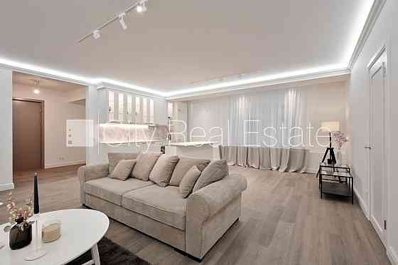 Проект - Kalpaka Park Residence, фасадный дом, реновированный дом, вход с улицы, лифт, Rīga