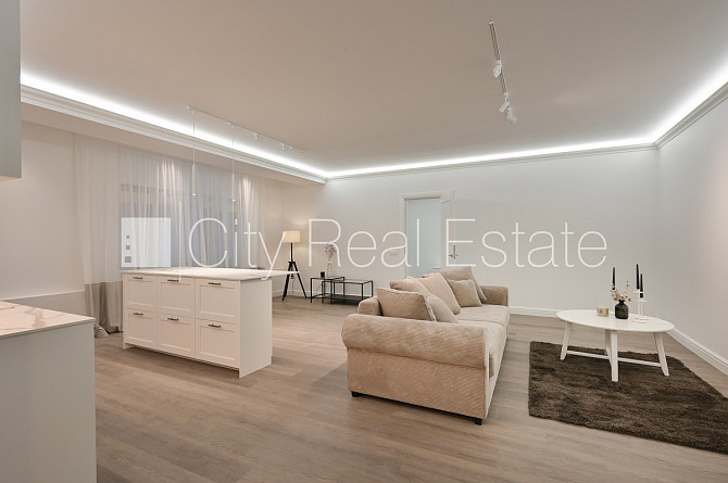 Projekts - Kalpaka Park Residence, fasādes māja, renovēta māja, ieeja no ielas, ir lifts, Rīga - foto 2