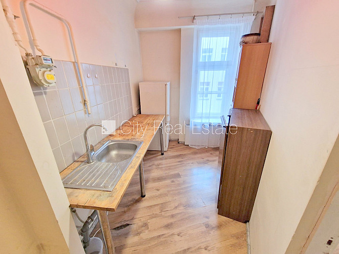 Fasādes māja, renovēta māja, slēgts pagalms, ieeja no ielas, kāpņu telpa pēc kosmētiskā Rīga - foto 14