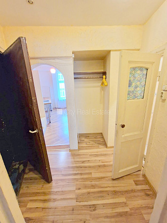 Fasādes māja, renovēta māja, slēgts pagalms, ieeja no ielas, kāpņu telpa pēc kosmētiskā Rīga - foto 6
