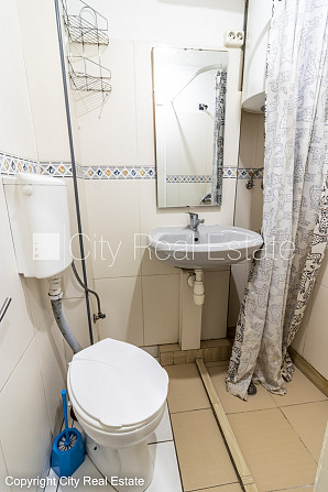 Fasādes māja, renovēta māja, slēgts pagalms, ieeja no ielas, kāpņu telpa pēc kosmētiskā Rīga - foto 18