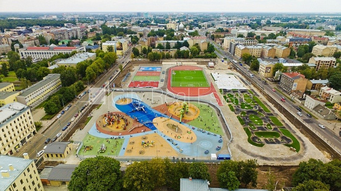 Здание во дворе, реновированный дом, закрытый двор, вход с улицы и со двора, Рига - изображение 14