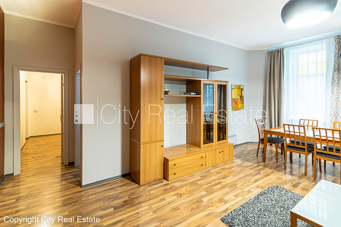 Pagalma māja, renovēta māja, luksuss apartamenti , balkons, logi vērsti mājas abās pusēs, Rīga - foto 3
