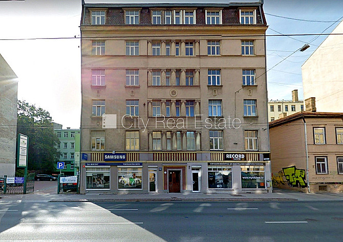 Zeme īpašumā, fasādes māja, mainīts Jumta segums, ķieģeļu mūra sienas, labiekārtots Rīga - foto 12