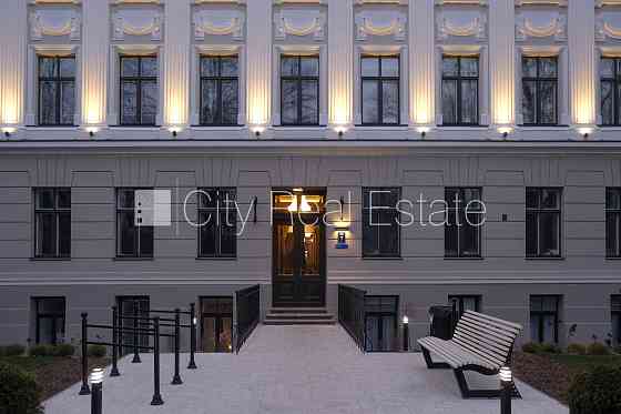 Проект - Kalpaka Residence, фасадный дом, реновированный дом, объект охраняет физическая Rīga