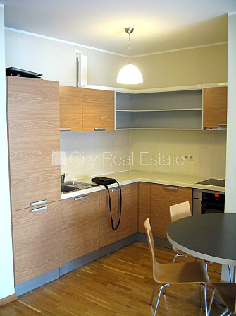 Projekts - Kalpaka Residence, fasādes māja, renovēta māja, objektu apsargā fiziskā apsardze, Rīga - foto 9