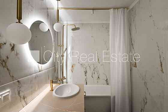 Проект - Kalpaka Residence, фасадный дом, реновированный дом, объект охраняет физическая Rīga