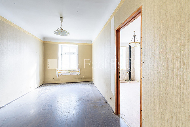 Zeme īpašumā, namīpašums, renovēta māja, labiekārtots apzaļumots pagalms, mājā mainīta Rīga - foto 5