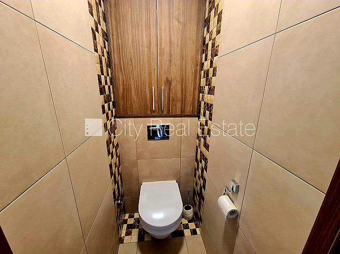 Zeme īpašumā, labiekārtota apzaļumota teritorija, vieta vairākām automašīnām, ir lifts, Rīga - foto 17