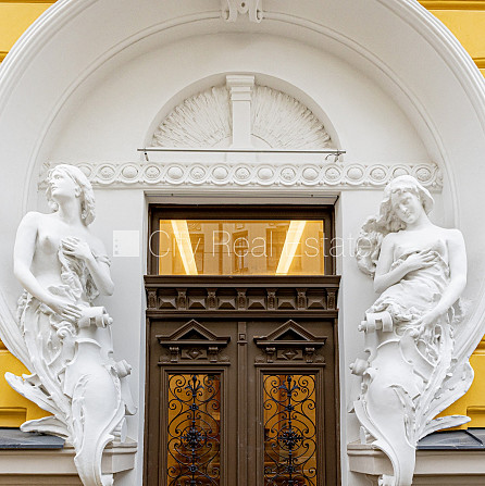 Fasādes māja, renovēta māja, uzstādīti saules enerģijas paneļi, slēgts pagalms, iespēja Rīga - foto 17