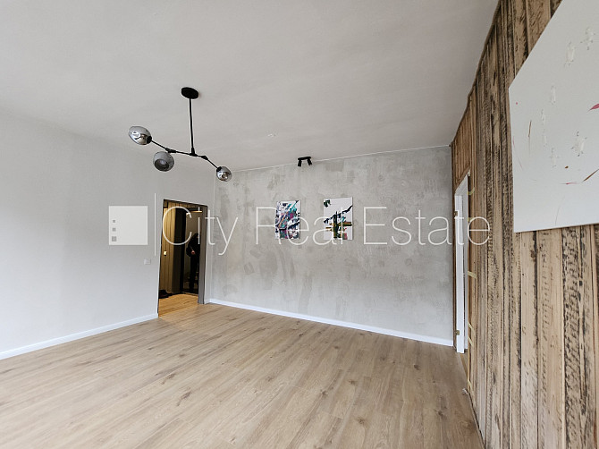 Fasādes māja, renovēta māja, bruģēts piebraucamais ceļš, viena istaba caurstaigājama, Rīga - foto 7