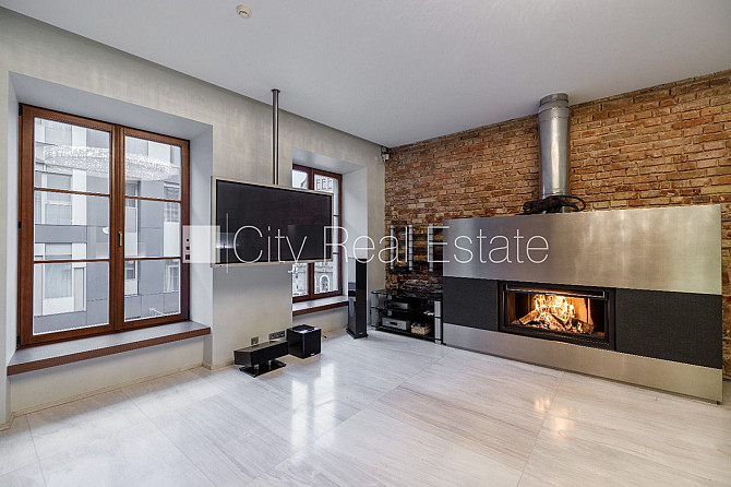 Fasādes māja, renovēta māja, slēgta teritorija, luksuss apartamenti , ir lifts, kāpņu telpa Rīga - foto 4
