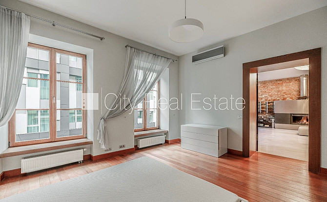 Fasādes māja, renovēta māja, slēgta teritorija, luksuss apartamenti , ir lifts, kāpņu telpa Rīga - foto 7