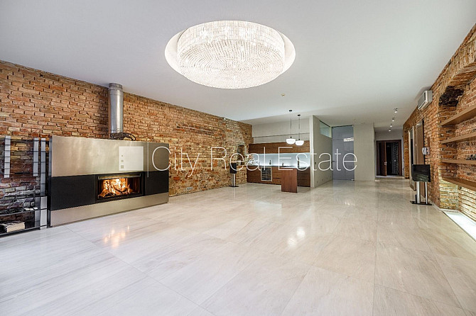 Fasādes māja, renovēta māja, slēgta teritorija, luksuss apartamenti , ir lifts, kāpņu telpa Rīga - foto 1