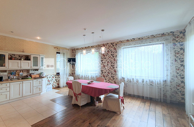 Privātmāja, jaunceltne, labiekārtota apzaļumota teritorija 3300 m2, bruģēts piebraucamais Jūrmala - foto 12