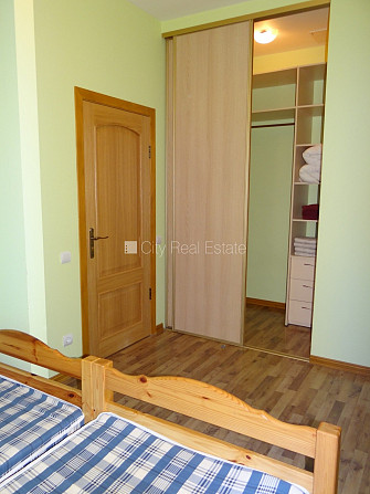 Pagalma māja, slēgts pagalms, ieeja no pagalma, logi vērsti uz pagalma pusi, studio tipa, Rīga - foto 8