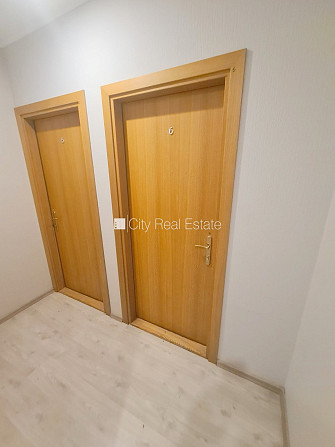 Fasādes māja, renovēta māja, slēgts pagalms, ieeja no ielas un pagalma, kāpņu telpa pēc Rīga - foto 12