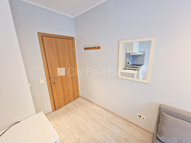 Fasādes māja, renovēta māja, slēgts pagalms, ieeja no ielas un pagalma, kāpņu telpa pēc Rīga - foto 11