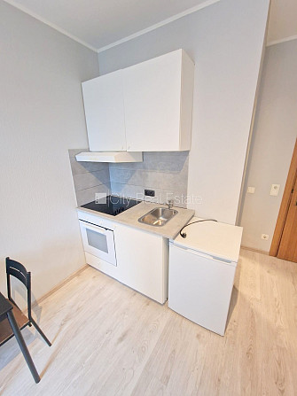 Fasādes māja, renovēta māja, slēgts pagalms, ieeja no ielas un pagalma, kāpņu telpa pēc Rīga - foto 9