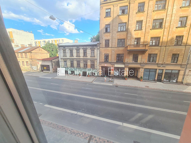Fasādes māja, renovēta māja, slēgts pagalms, ieeja no ielas un pagalma, kāpņu telpa pēc Rīga - foto 6