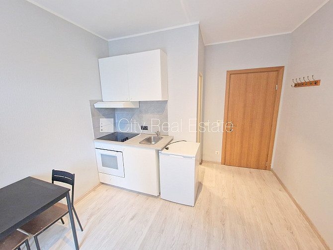 Fasādes māja, renovēta māja, slēgts pagalms, ieeja no ielas un pagalma, kāpņu telpa pēc Rīga - foto 8