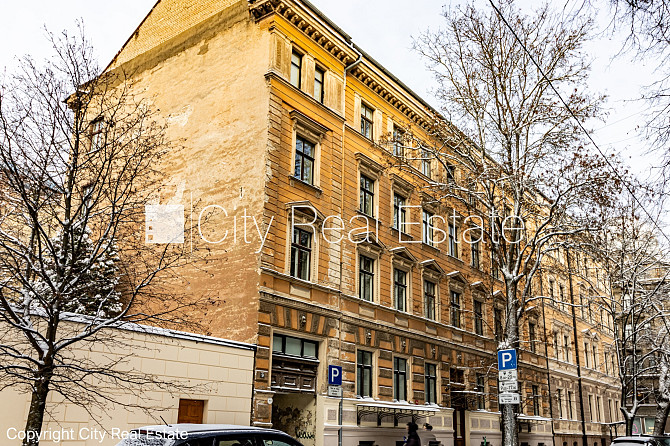 Fasādes māja, dzīvokļu skaits ēkā  12 gab., slēgts pagalms, vieta vairākām automašīnām, Rīga - foto 15