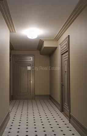 Проект - Kalpaka Residence, фасадный дом, реновированный дом, благоустроенная озеленённая Рига