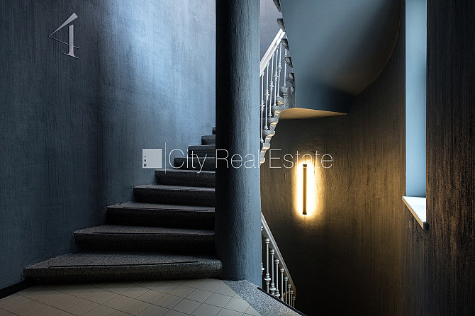 Fasādes māja, renovēta māja, slēgts pagalms, ieeja no ielas, ir lifts, kāpņu telpa pēc Rīga - foto 14