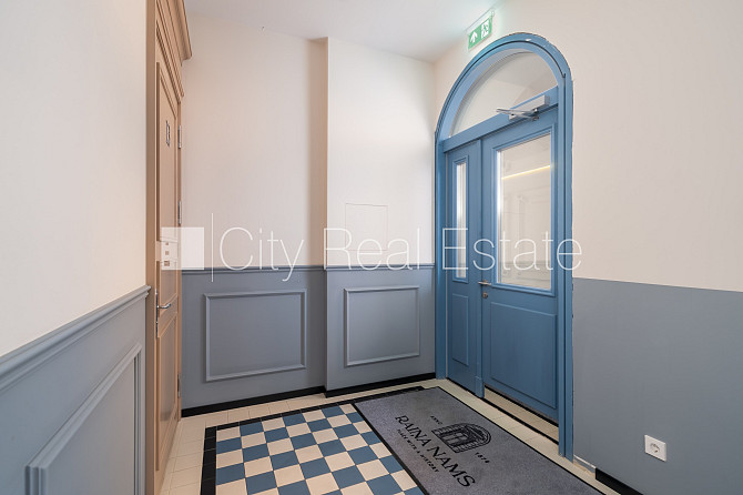 Fasādes māja, renovēta māja, slēgts pagalms, ieeja no ielas, ir lifts, kāpņu telpa pēc Rīga - foto 13