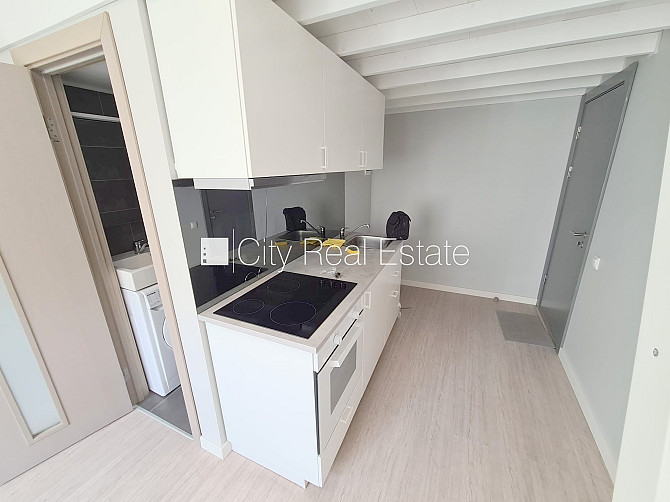 Fasādes māja, renovēta māja, slēgts pagalms, ieeja no ielas, kāpņu telpa pēc kosmētiskā Rīga - foto 3