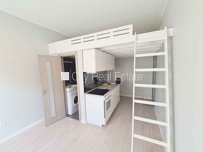 Fasādes māja, renovēta māja, slēgts pagalms, ieeja no ielas, kāpņu telpa pēc kosmētiskā Rīga - foto 2