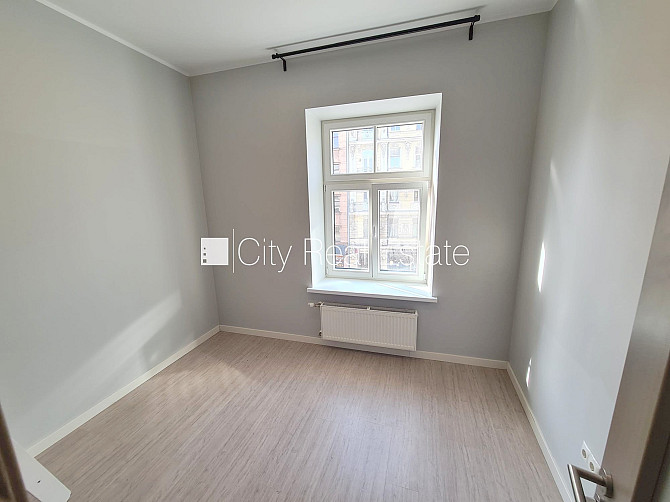 Fasādes māja, renovēta māja, slēgts pagalms, ieeja no ielas, kāpņu telpa pēc kosmētiskā Rīga - foto 6