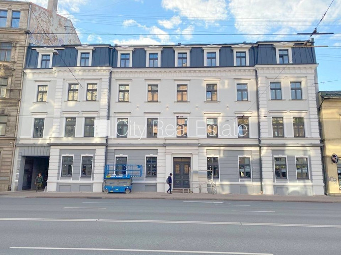 Fasādes māja, renovēta māja, slēgts pagalms, ieeja no ielas, kāpņu telpa pēc kosmētiskā Rīga - foto 15