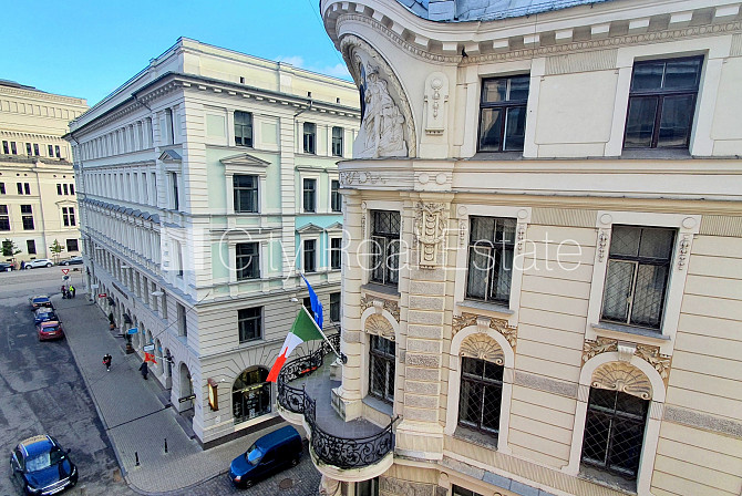 Zeme īpašumā, fasādes māja, renovēta māja, bruģēts piebraucamais ceļš, slēgts pagalms, Rīga - foto 3